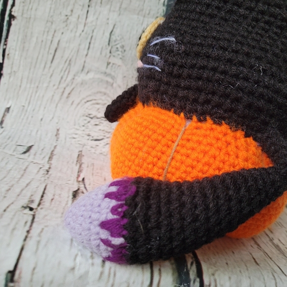 Halloween Crochet Cat Pumpkin Amigurumi Decor